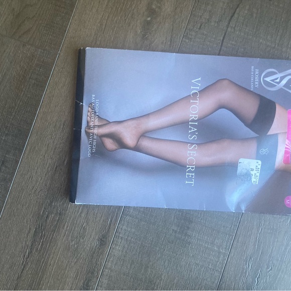 New Victoria’s Secret Lace Thigh Tights/ Magenta/Medium - Picture 2 of 6